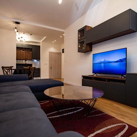 Follow The Sun - 4 Person Apartment Bar Esterno foto